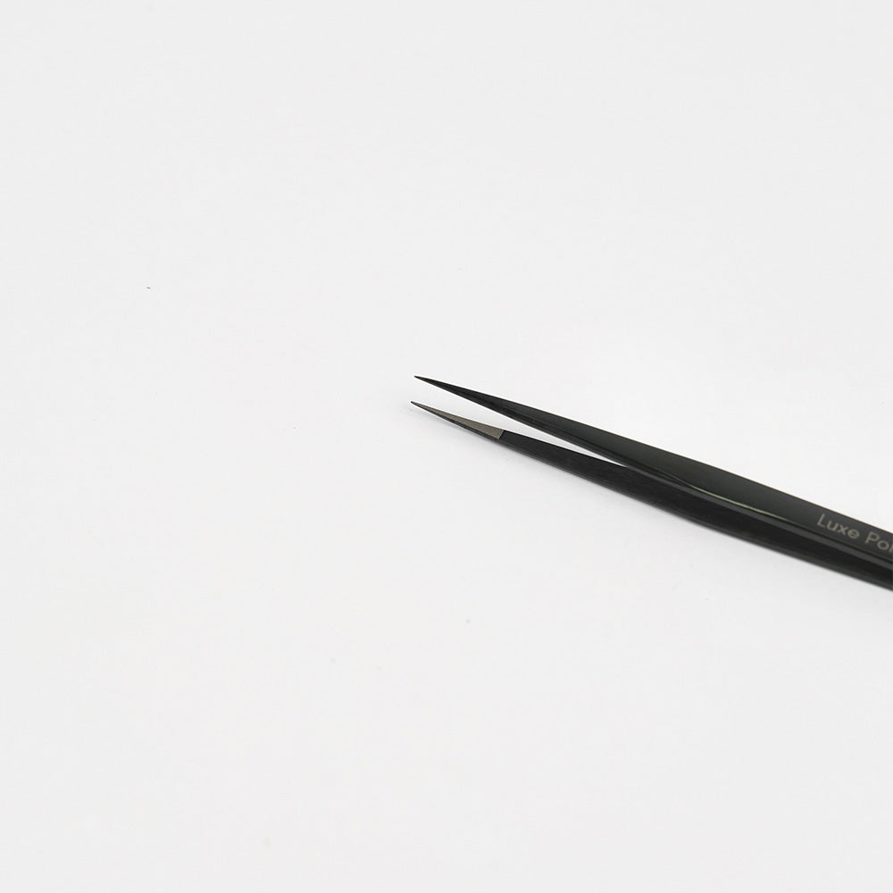 LBA Fibre Tip Lash Tweezer - Luxe Point
