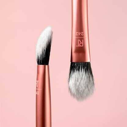Real Techniques Kitten Paw Concealer Brush