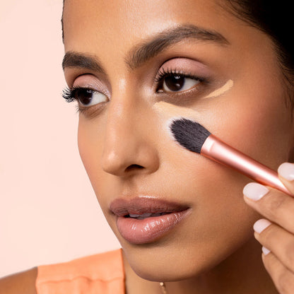 Real Techniques Kitten Paw Concealer Brush